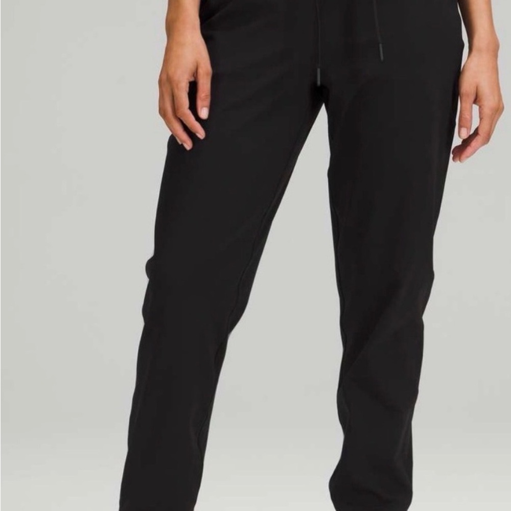 NWOT lululemon | high-waisted stretch joggers